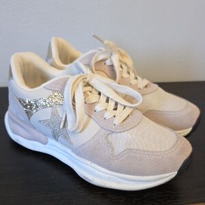 Stylish Women's Sneakers with Glitter Star
